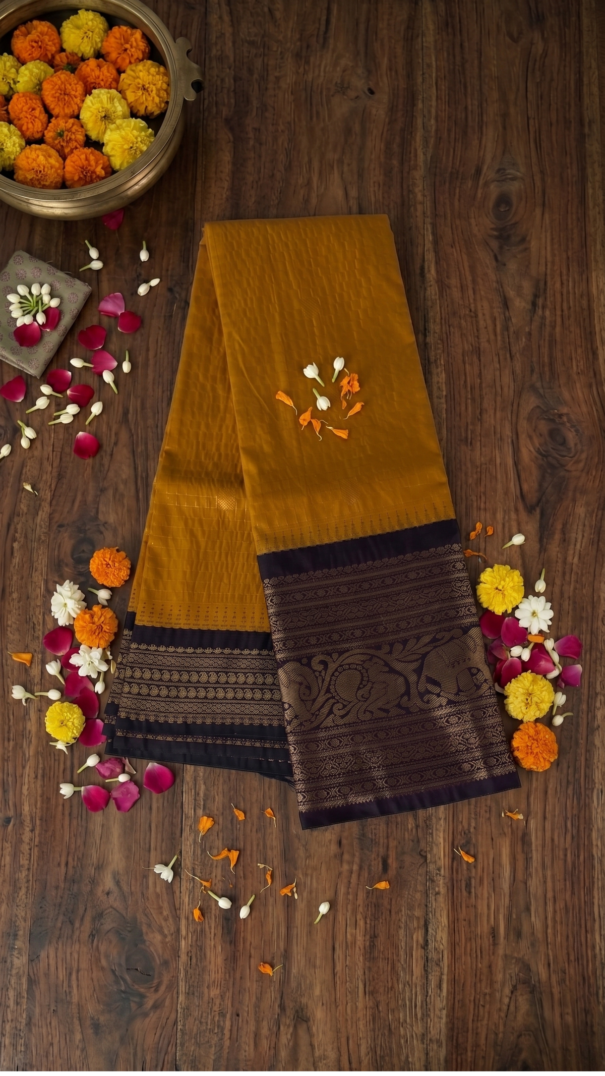 Traditional Semi Gadwal Saree